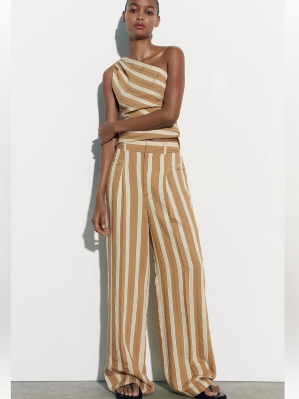 Zara High Waisted Jacquard Pants Size XS NWT